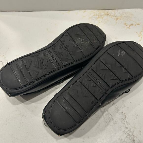 Minnetonka Black Leather Moccasin Loafers Women’s Size 8 - Picture 7 of 7